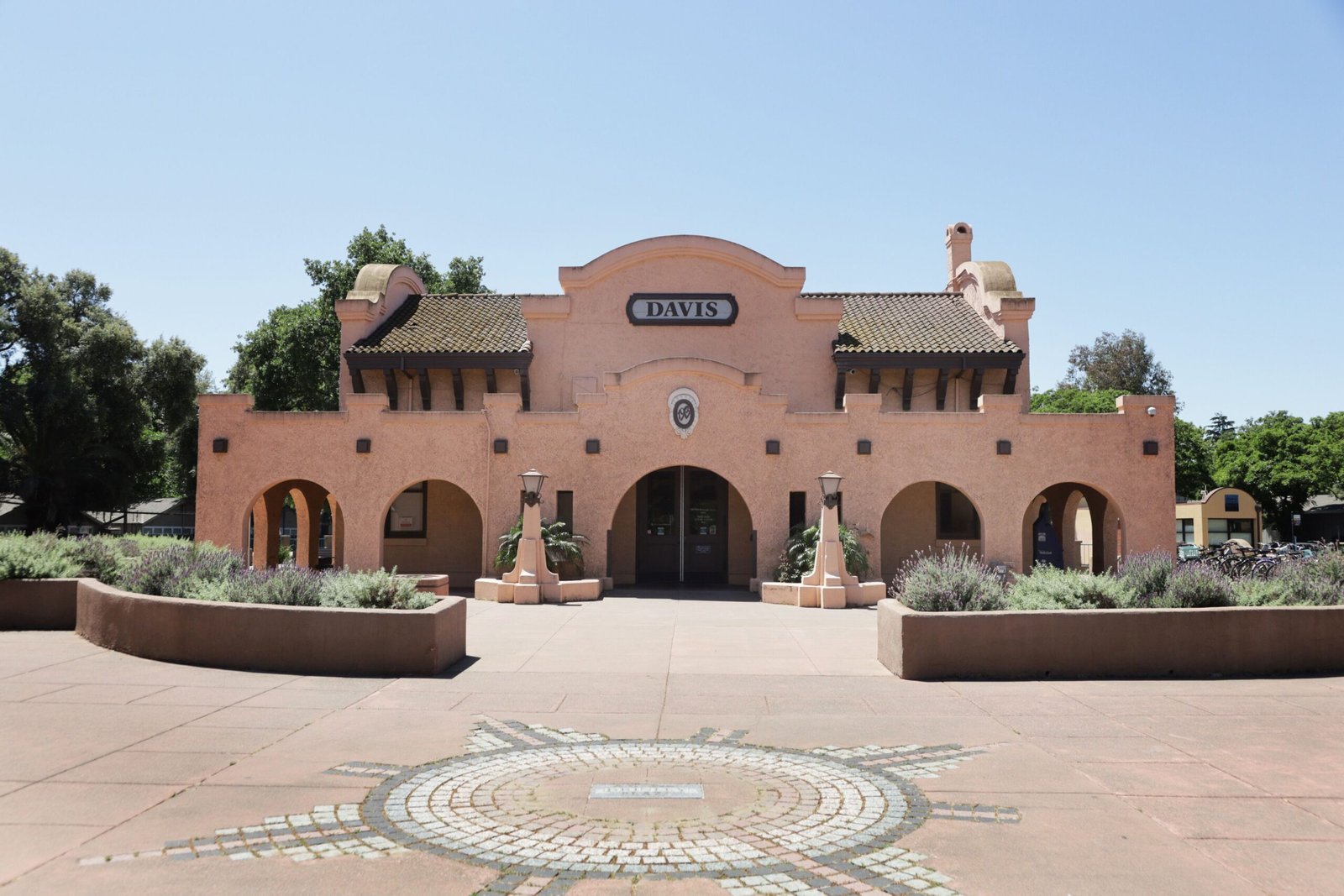 9dd315b8-aad1-4bb3-b8b6-1efe8b0fcf21